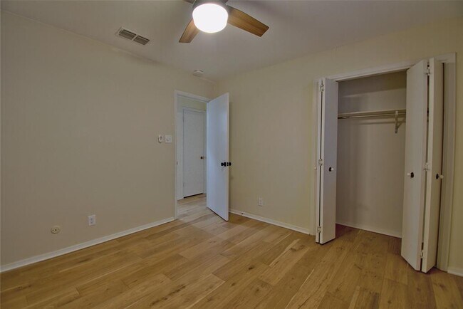 Building Photo - 9202 Quail Meadow Dr