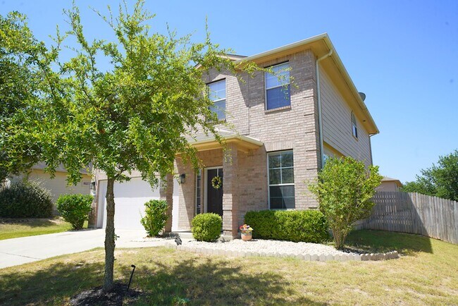 Building Photo - Beautifully Maintained Home in Schertz Now Available. Realtor Commission: $500