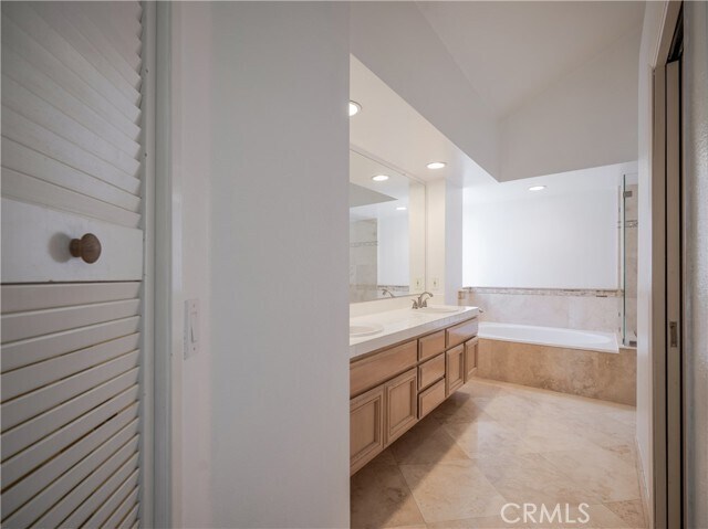 Building Photo - 24709 Cll Conejo