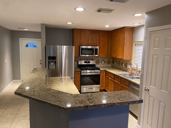 Building Photo - 16602 Grenada Falls Dr