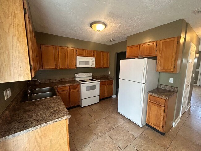 Building Photo - 5009 Donalson Rd