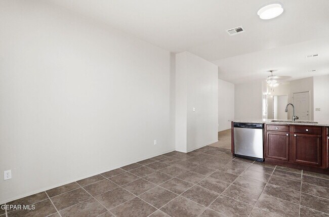 Building Photo - 13020 Stonington Ln