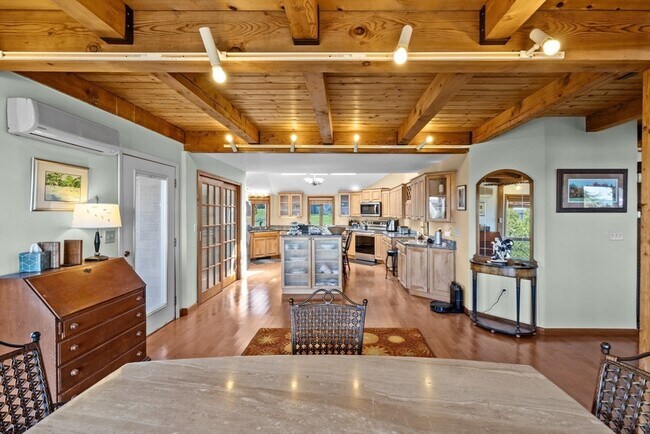 Building Photo - 2 Windward Way