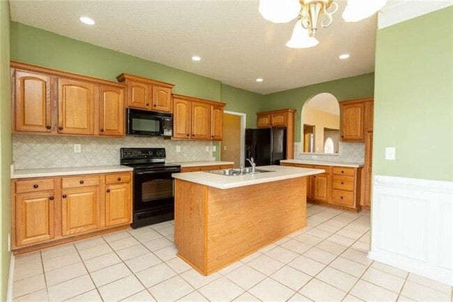 Building Photo - 300 McKendree Ct