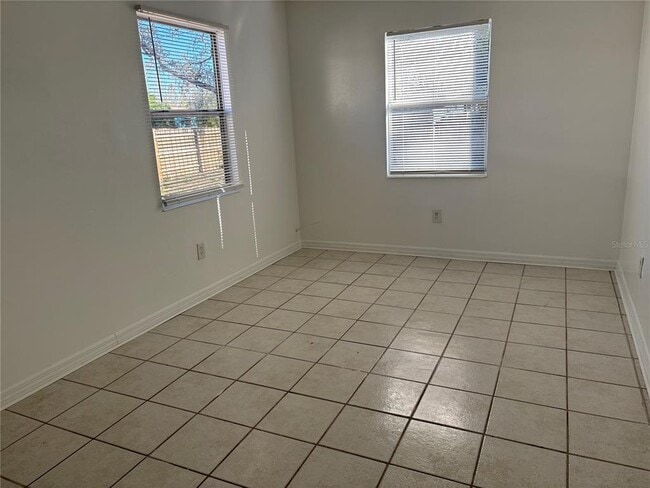 Building Photo - 1437 Pine St