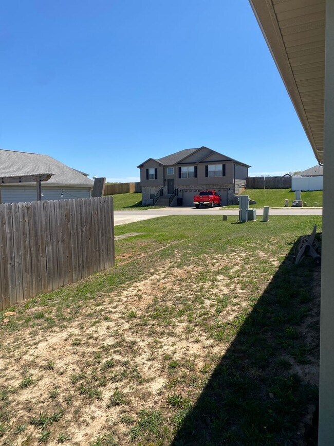 Building Photo - Available April 8th!!!!