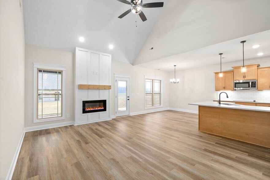Building Photo - 218 Harvest Moon Dr