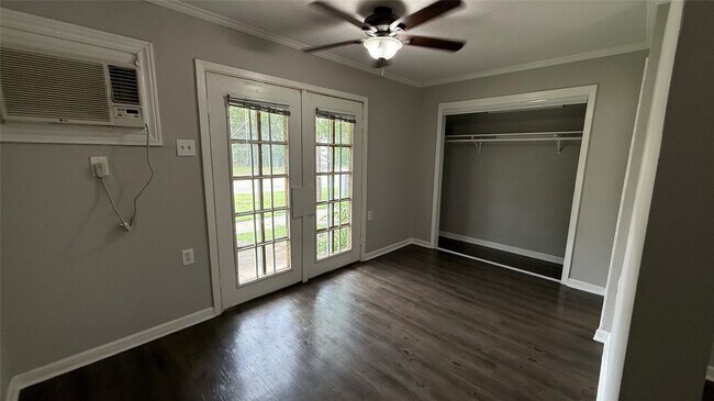 Building Photo - 1660 Richmond Ave.