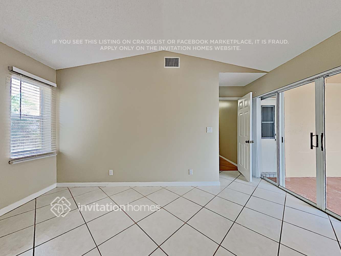 Building Photo - 10347 NW 50th Ct