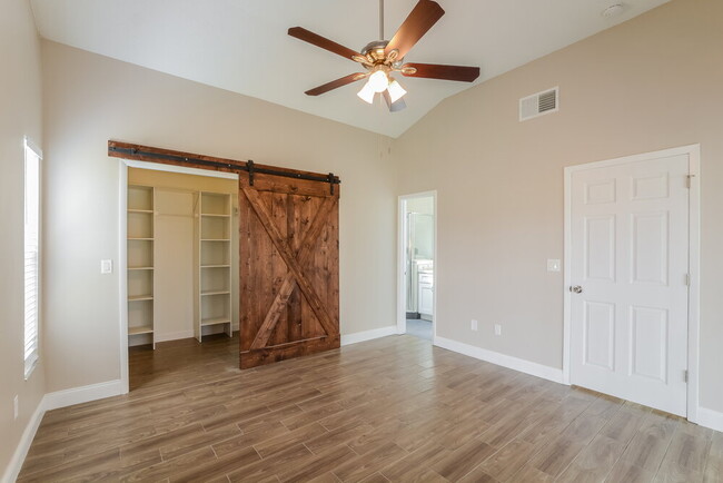Building Photo - 3510 Buffam Pl