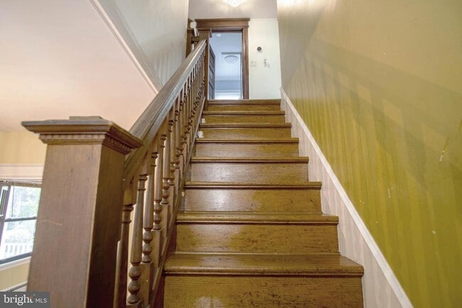 Building Photo - 9 Academy St