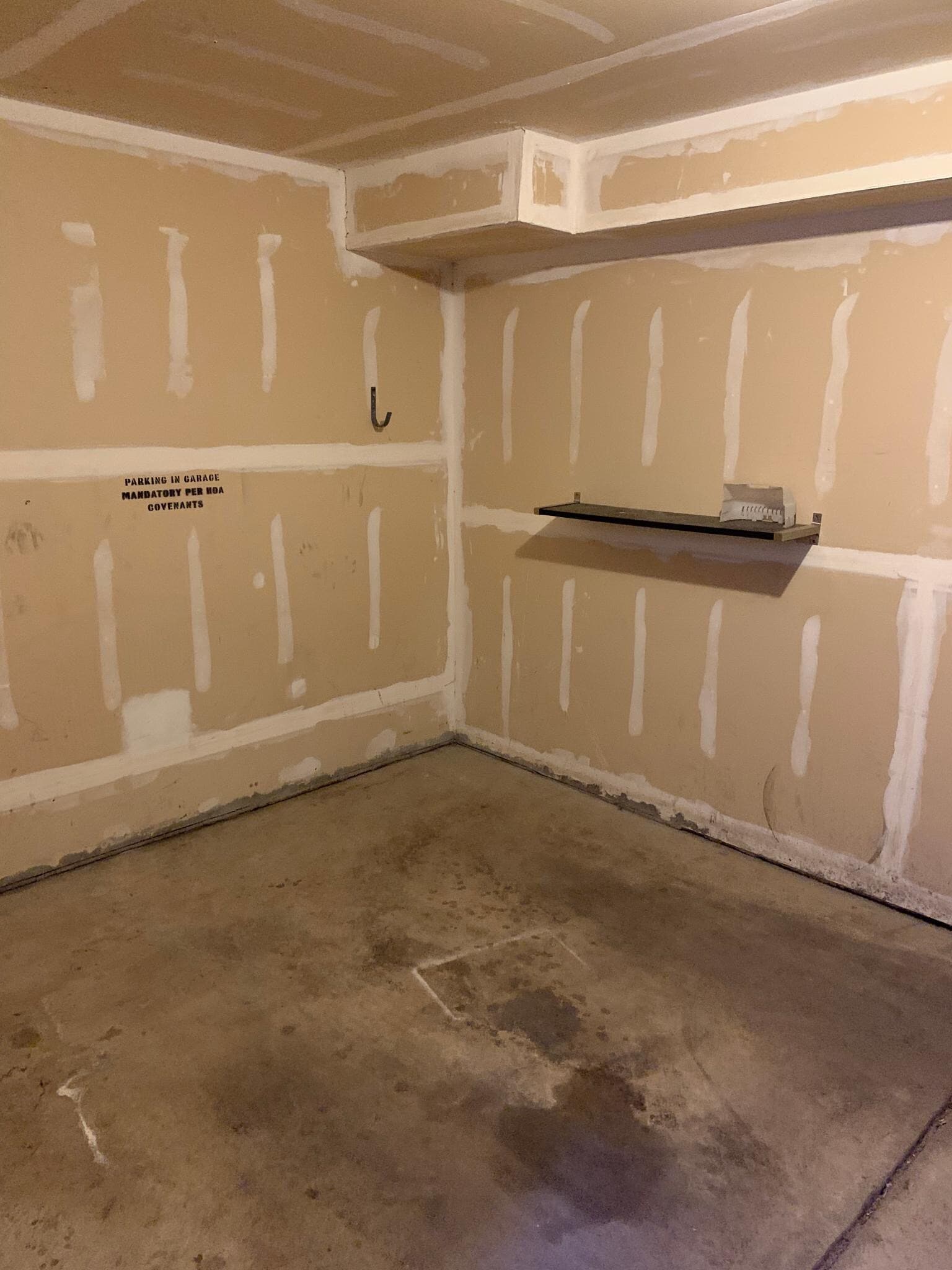 Garage - 2232 Golden Gate Grv