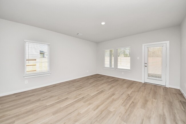 Building Photo - 6808 Hart Oak Ct