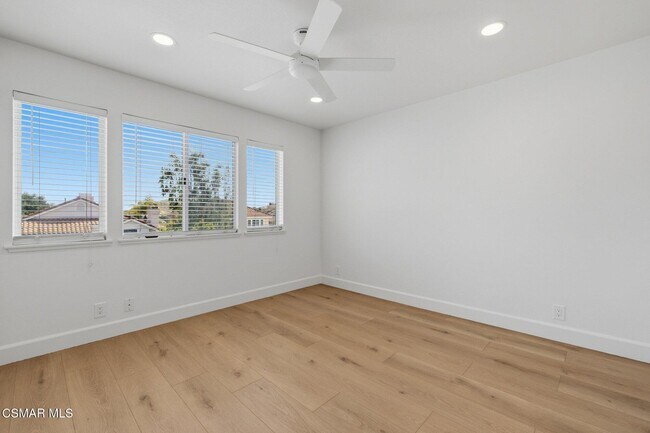 Building Photo - 658 Elevar Ct