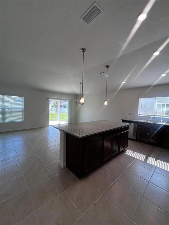 Building Photo - 3063 Sanctuary Dr