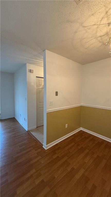 Building Photo - 3595 Woodbriar Cir