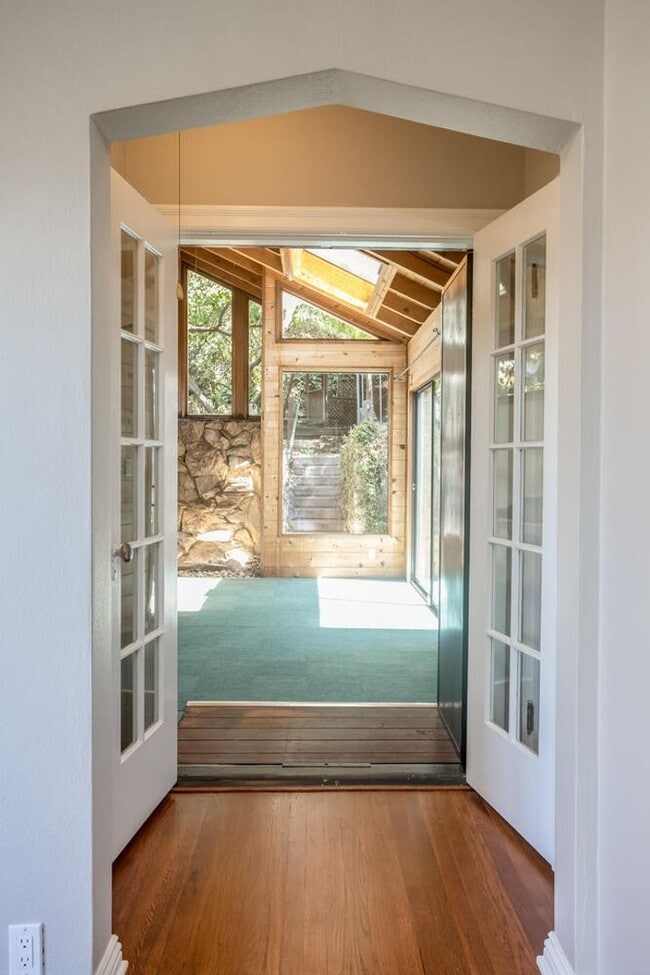 Building Photo - MUST SEE! Unique and Charming 4 bedroom 2.5 Bath Home w/Stunning Views!