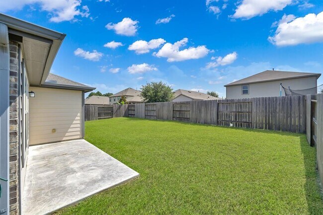 Building Photo - 1115 Littleton Ct