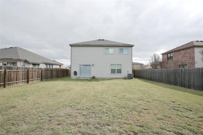 Building Photo - 213 Rim Rock Dr