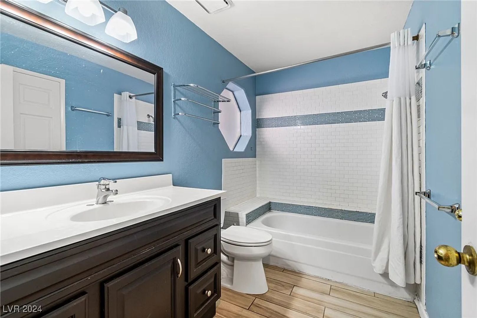 Building Photo - 5020 S Rainbow Blvd