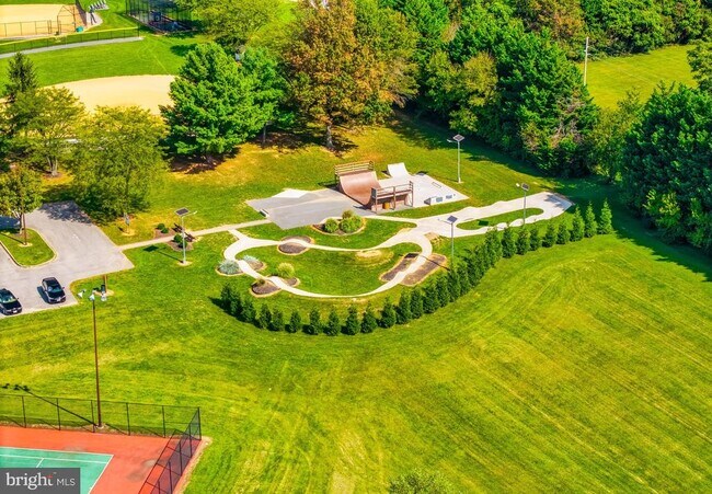 Building Photo - 3687 Spring Hollow Ln
