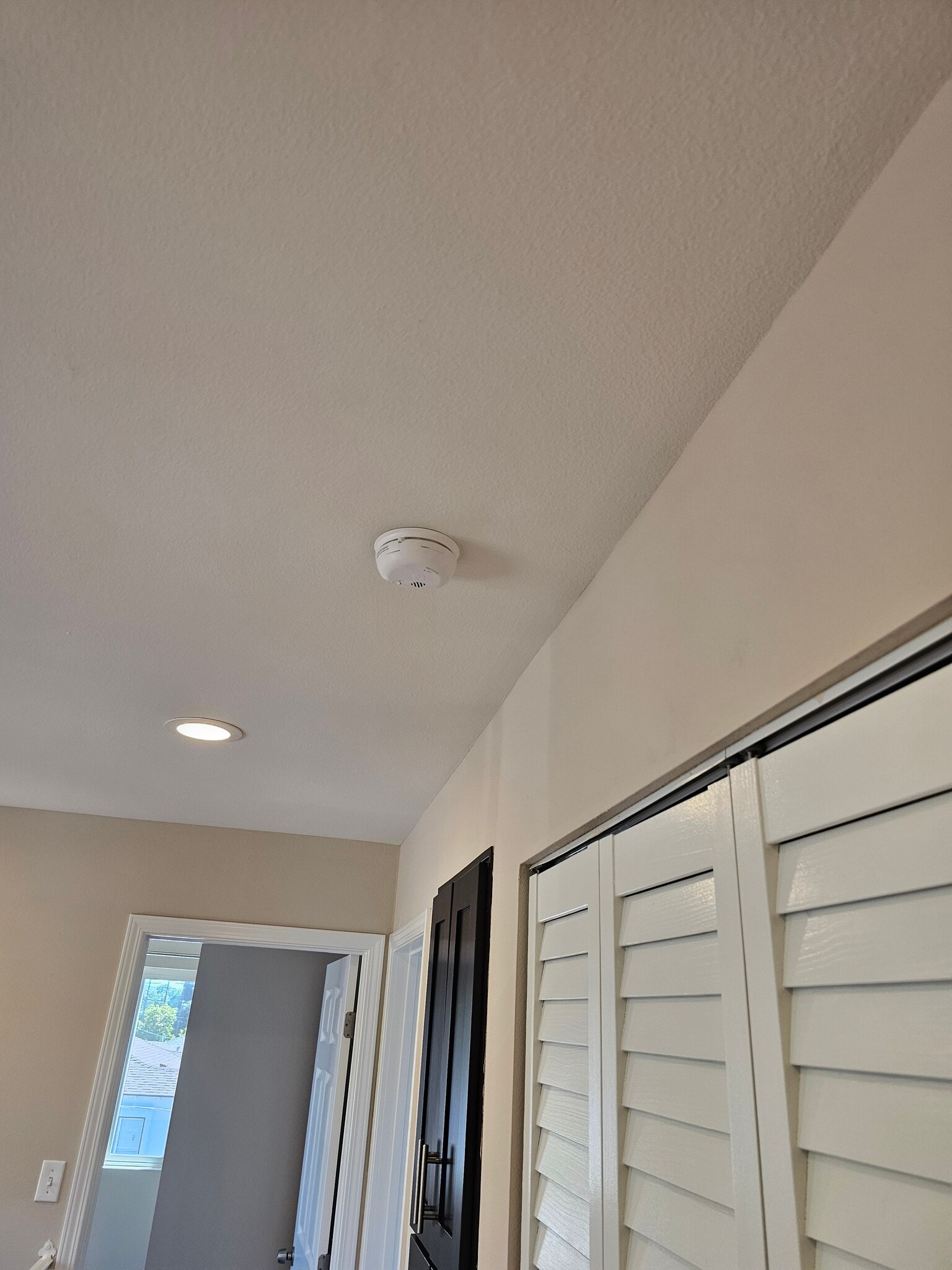 Building Photo - 6649 Cleon Ave