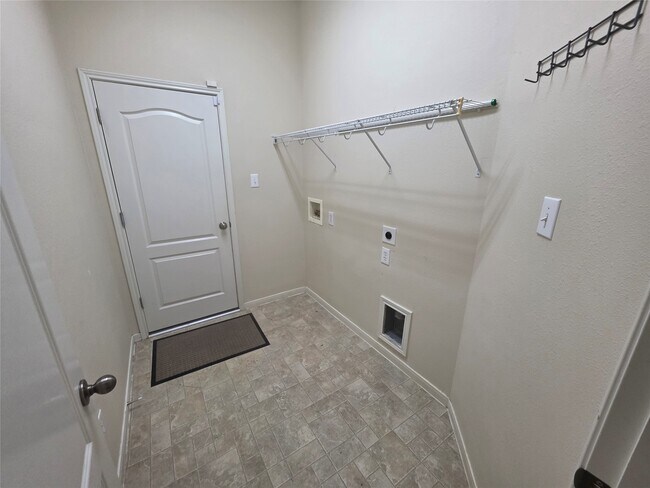 Building Photo - 2954 Smokey Forest Ln