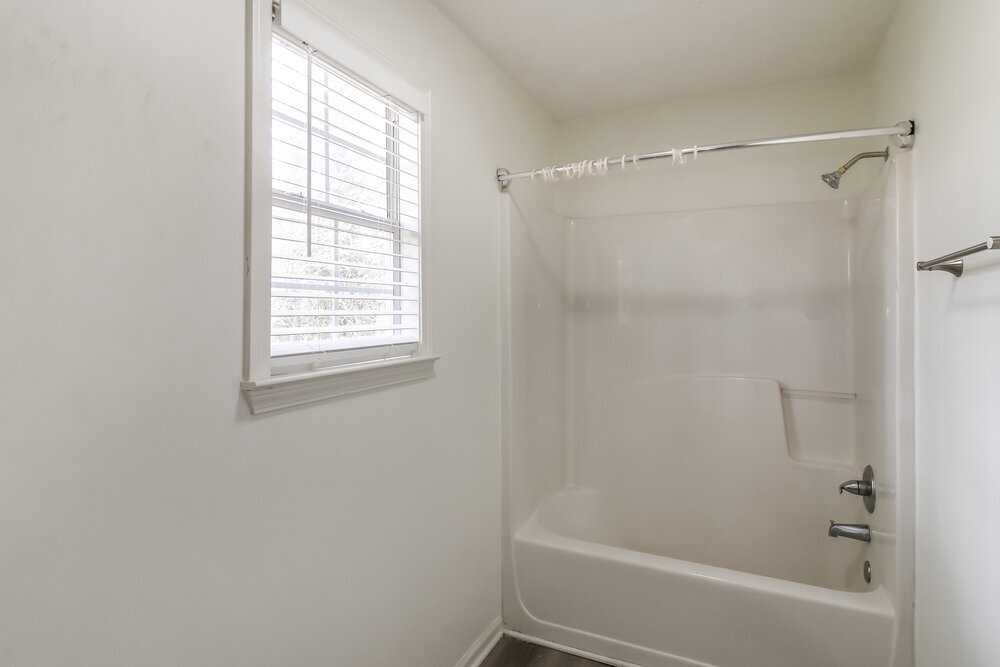 Building Photo - 1569 Dillard Rd