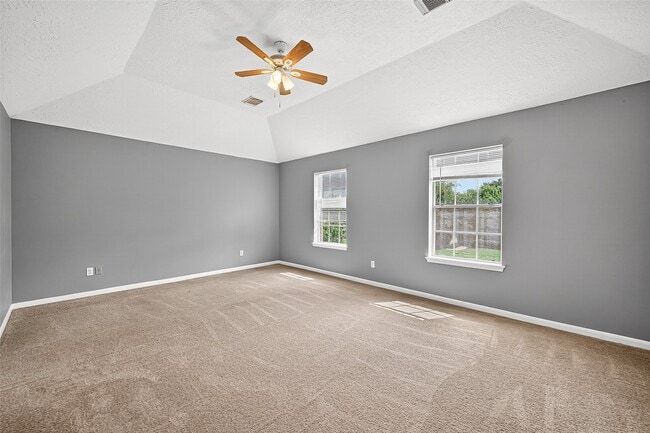 Building Photo - 4806 Sunshine Dr