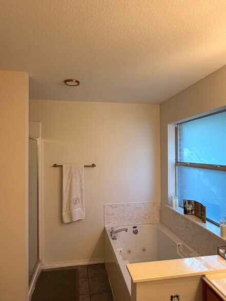 Building Photo - 1706 Red Rock Cv