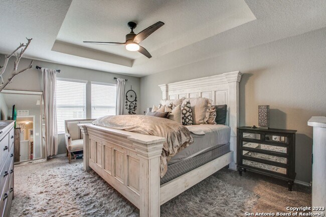 Building Photo - 3 Bedroom 2.5 Bathroom Silver Canyon Subdivision
