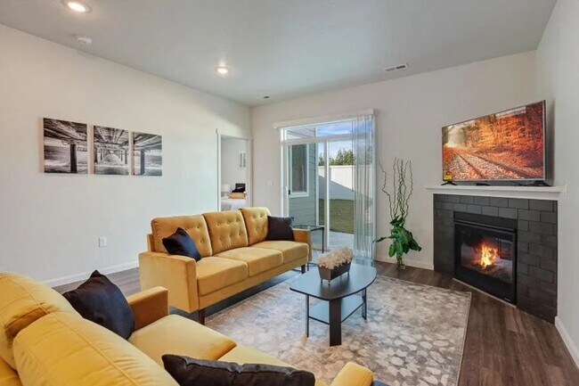 Building Photo - 1362 Mordyl Loop