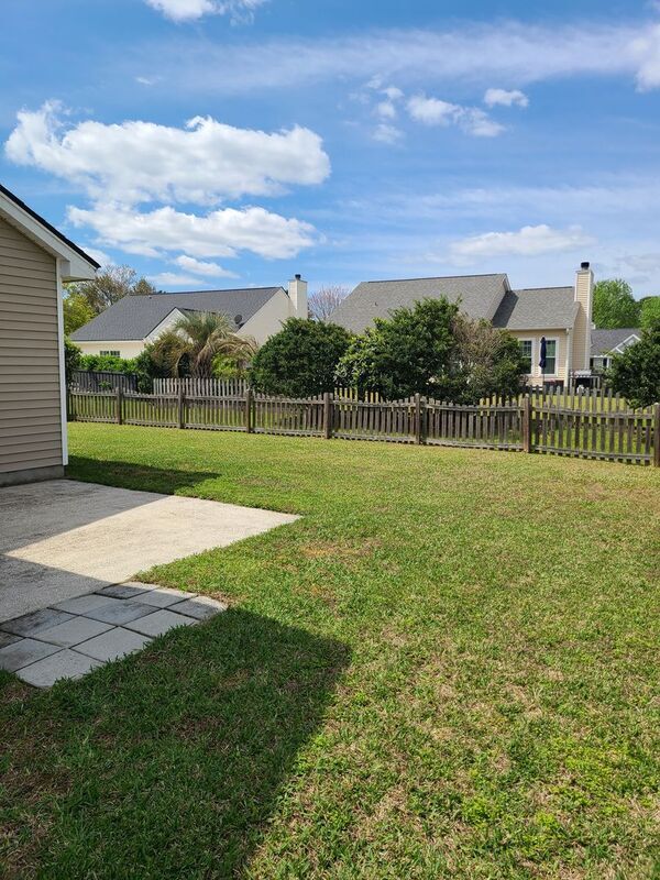 Building Photo - 2725 Palmetto Hall Blvd