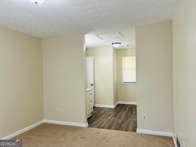 Building Photo - 149 Appleton Blvd