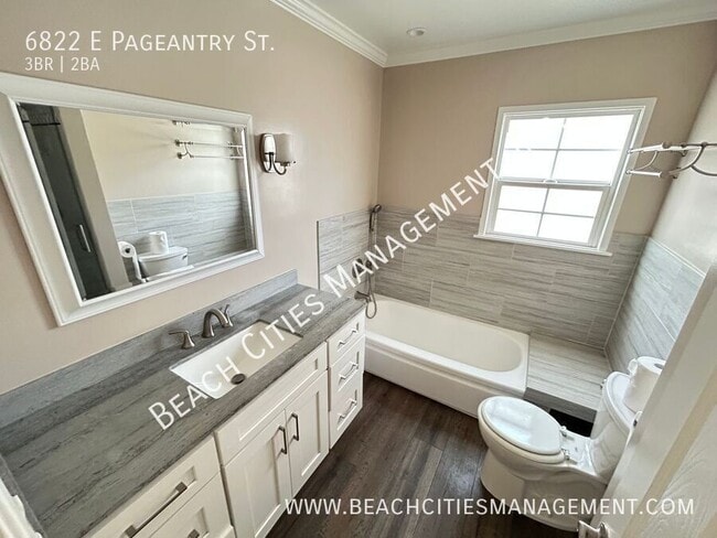 Building Photo - 6822 E Pageantry St