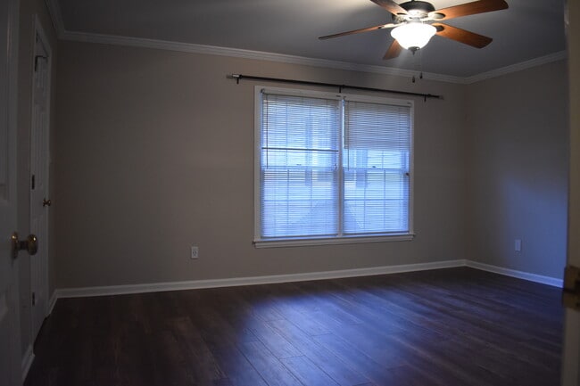 Building Photo - 23 Mt Vernon Cir