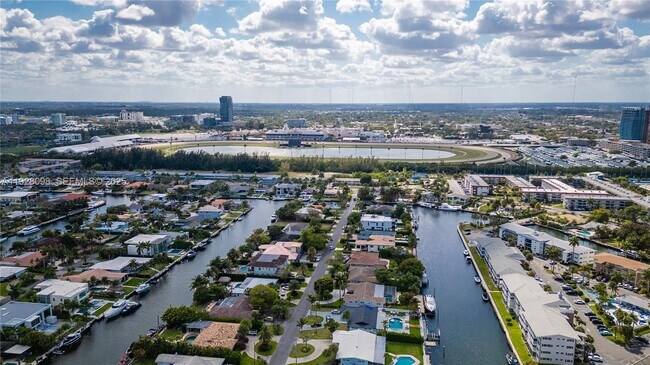 Primary Photo - 401 Golden Isles Dr