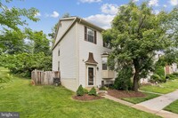 Building Photo - 5790 Burke Towne Ct