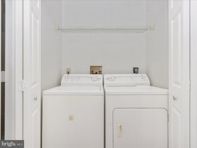 Building Photo - 7292 Mahogany Dr