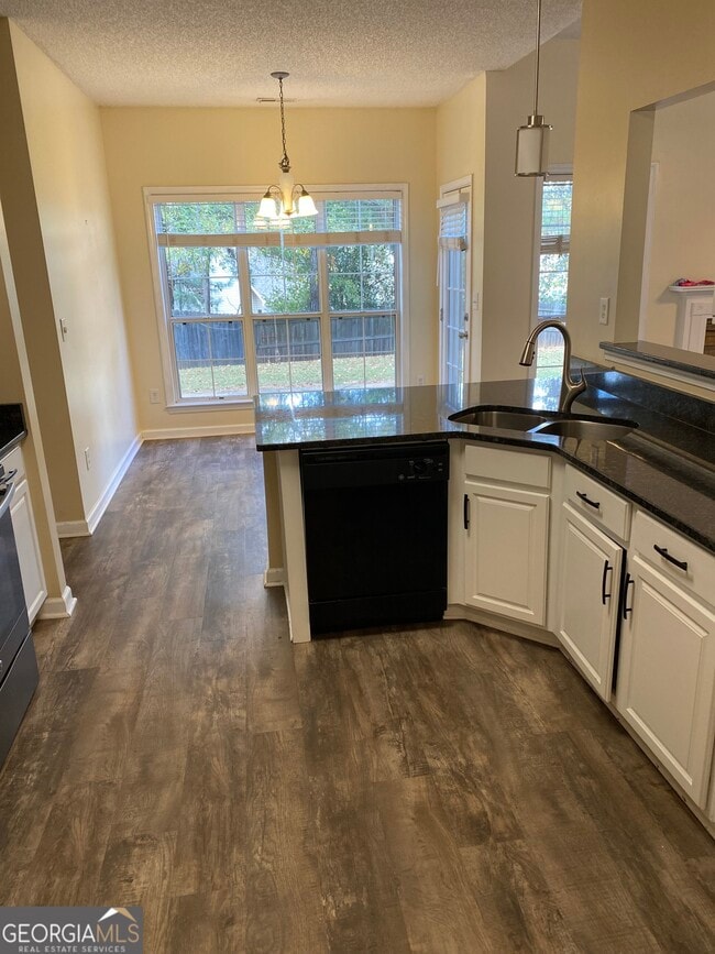 Building Photo - 321 Baldwin Ct