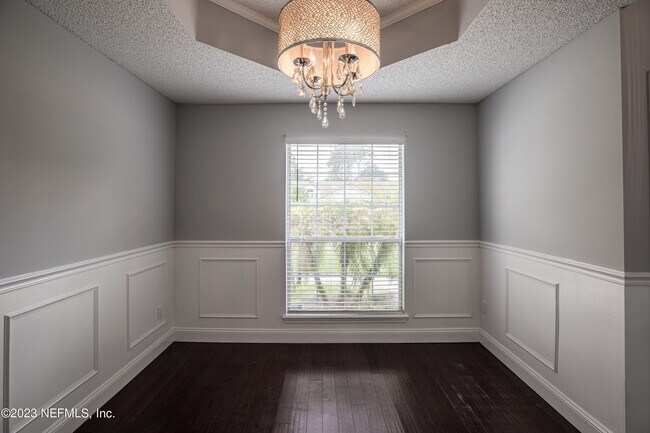 Building Photo - 13607 Capistrano Dr S