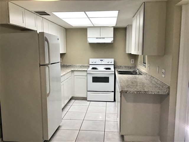 Building Photo - 136 W Cedarwood Cir