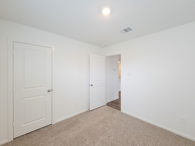 Building Photo - 14316 Leafy Willow Dr