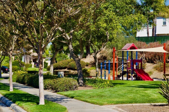 Building Photo - Carlsbad Arroyo Retreat