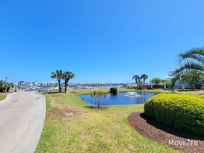 Building Photo - 111 Spencer Farlow Dr-