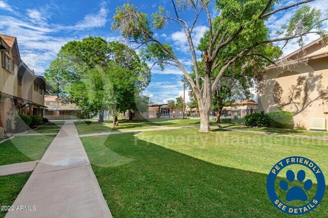 Building Photo - 6560 N 43rd Ave
