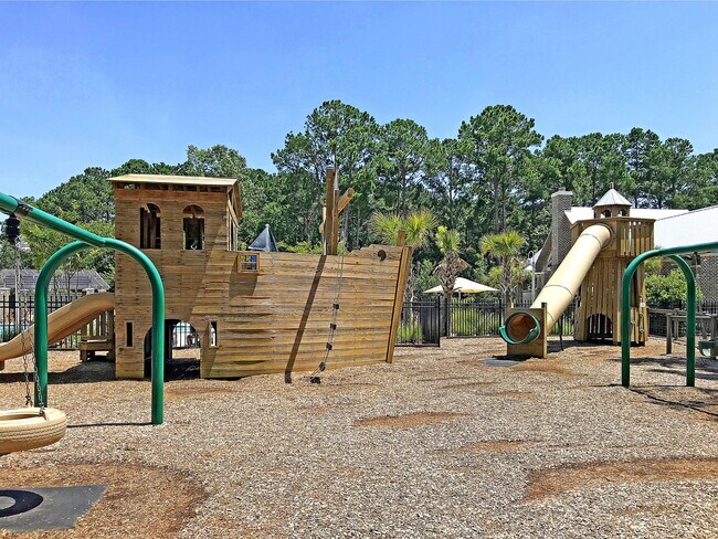 Building Photo - 3688 Maidstone Dr