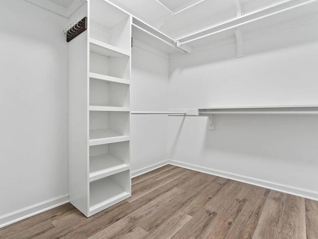 Building Photo - Earn Wealth While Leasing - Like a Homeowner - Lease to Own