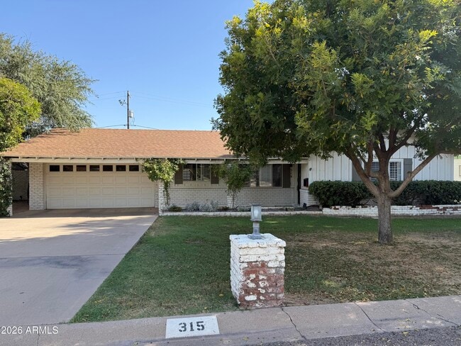 Building Photo - 315 E Keim Dr
