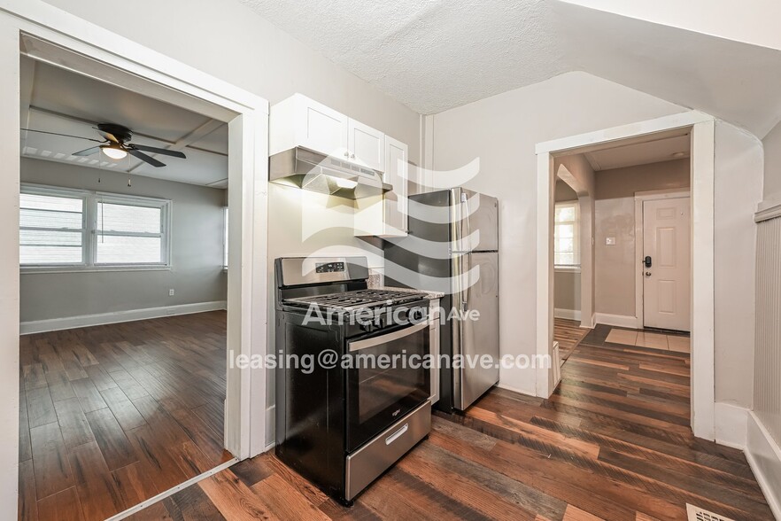 Building Photo - 451 Highland Ave